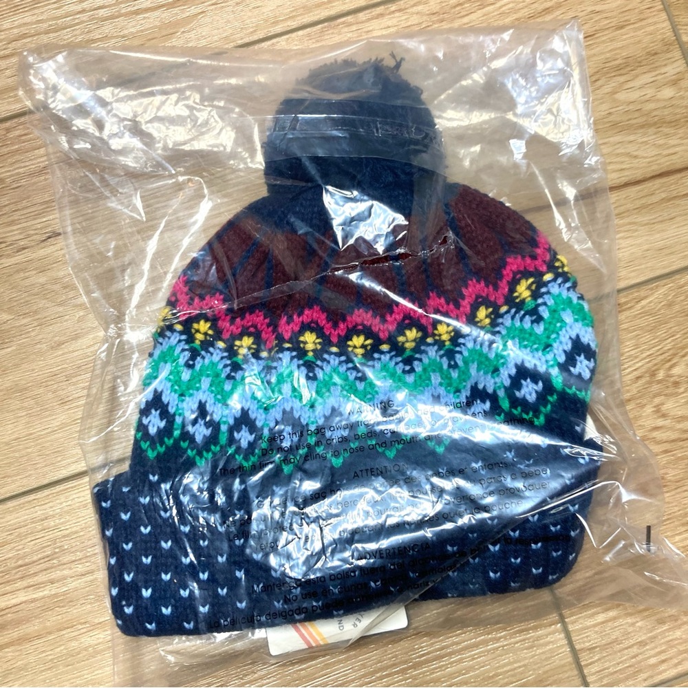 Marine Layer x LF Fair Isle Beanie Knit Hat Pom Pom Navy Patterned NWT - Picture 9 of 9